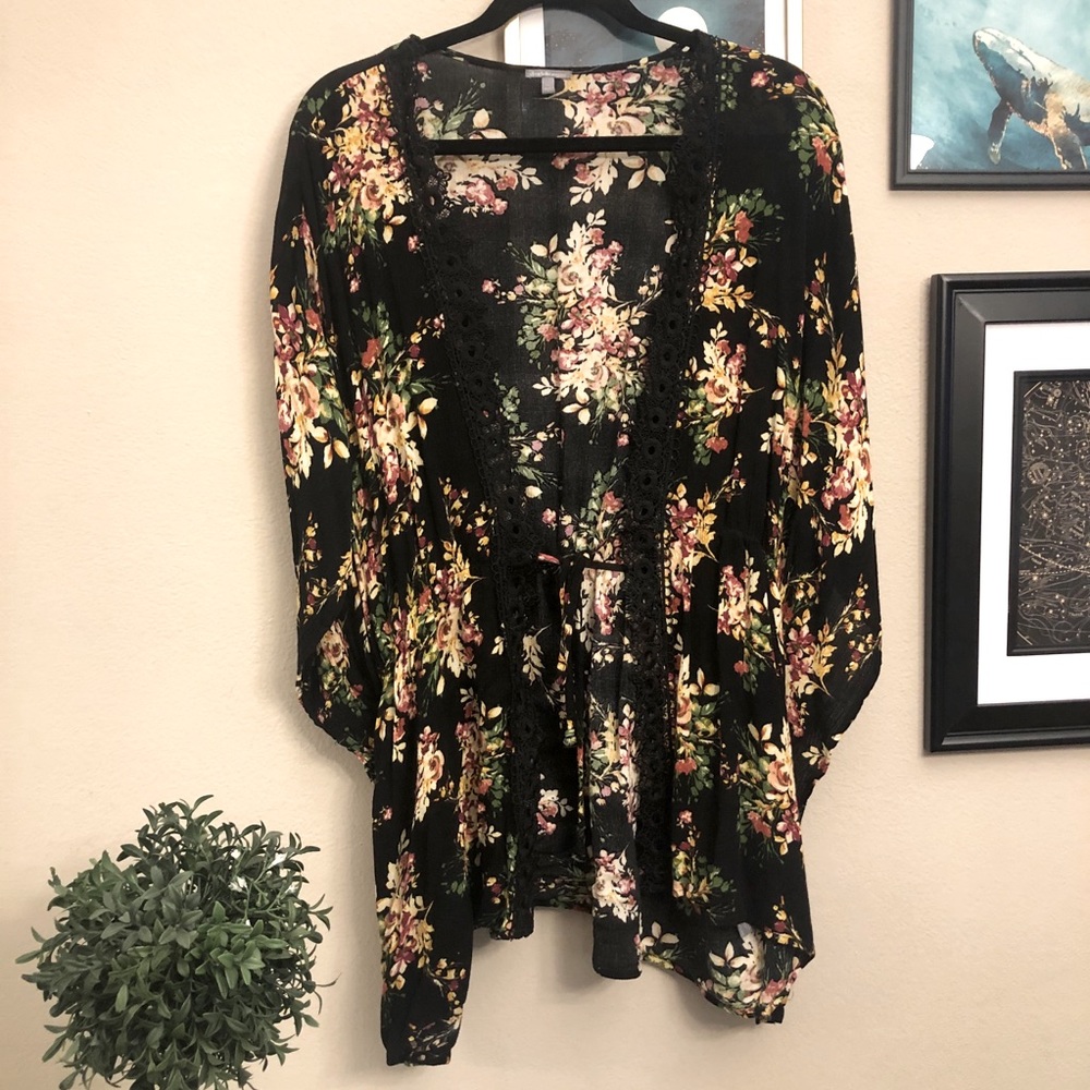 Lace and Floral Tie Front Kimono Charlotte Russe